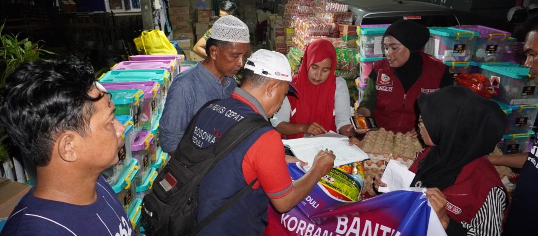 Ulurkan Tangan untuk Korban Kebakaran Tallo, Bosowa Peduli Salurkan Bantuan Sembako